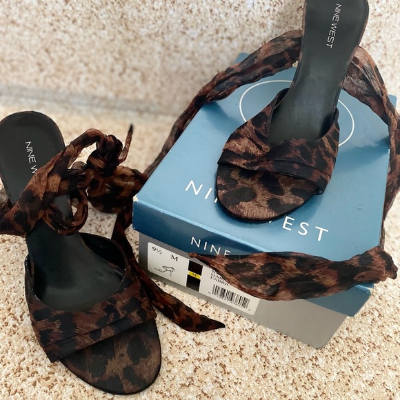 Nine West Lace-up Leopard-Print Sandals Size 91/2 - Picture 5 of 10